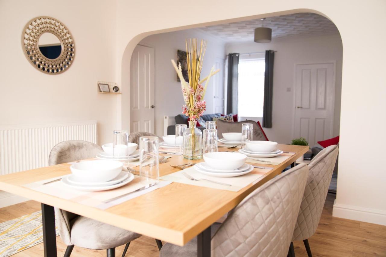 3Br-St Johns Hse-Free Parking-Workers-Kitchen-Wifi-Dog Friendly Appartement Doncaster Buitenkant foto