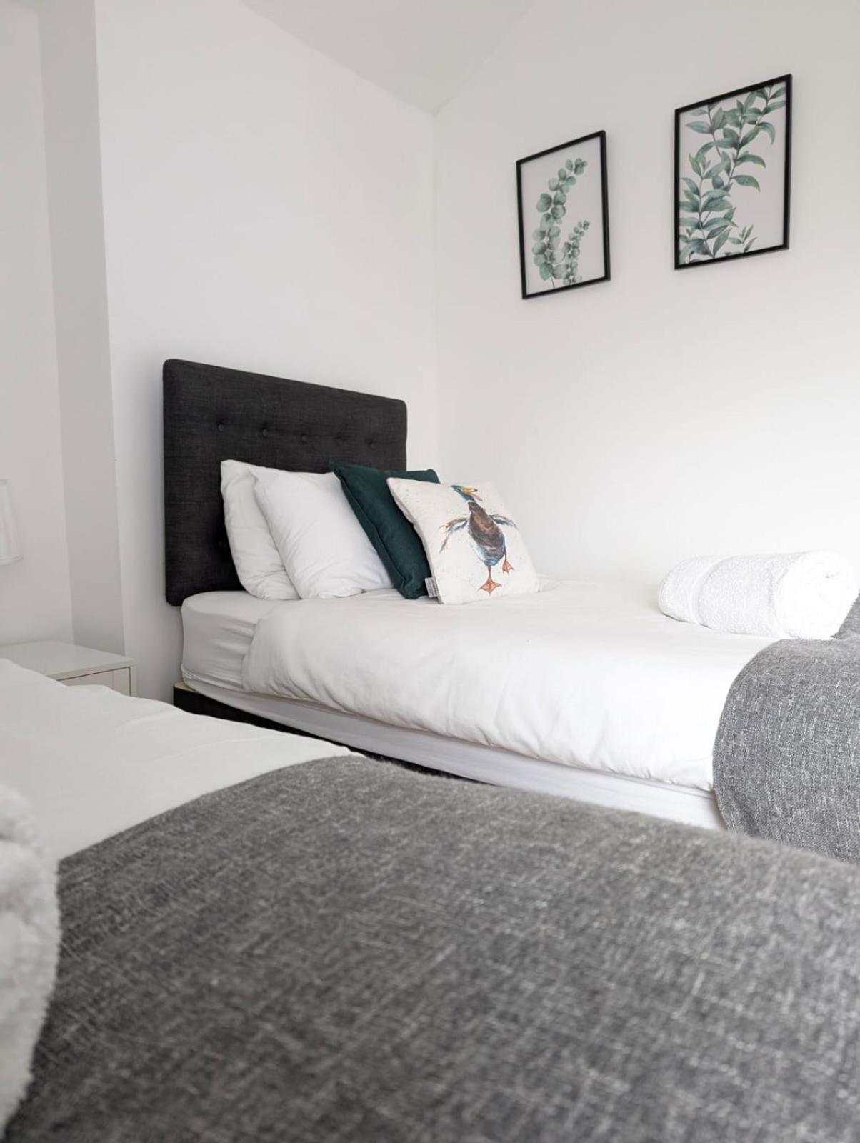 3Br-St Johns Hse-Free Parking-Workers-Kitchen-Wifi-Dog Friendly Appartement Doncaster Buitenkant foto